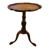 Wooden pedestal table