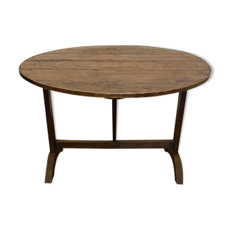 Wine-grower's table