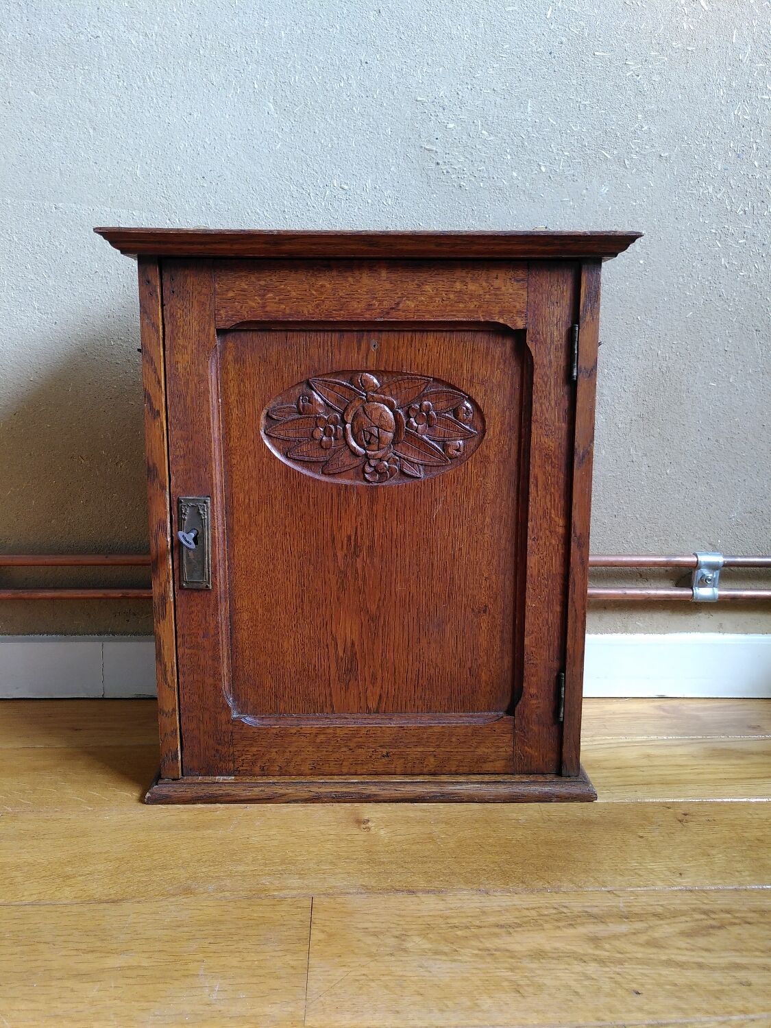 Art deco medicine cabinet