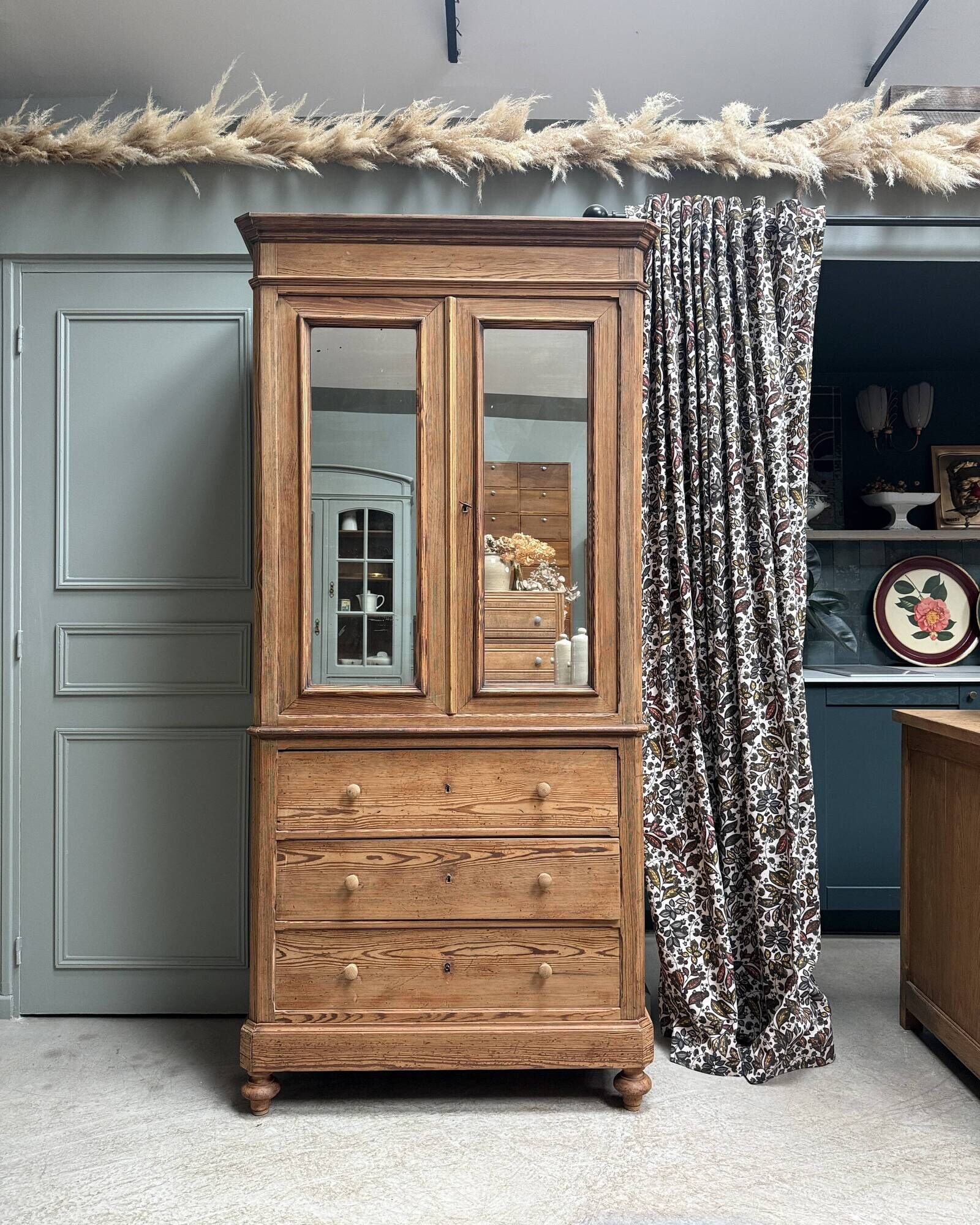 Louis Philippe wardrobe in solid pine (renovated)