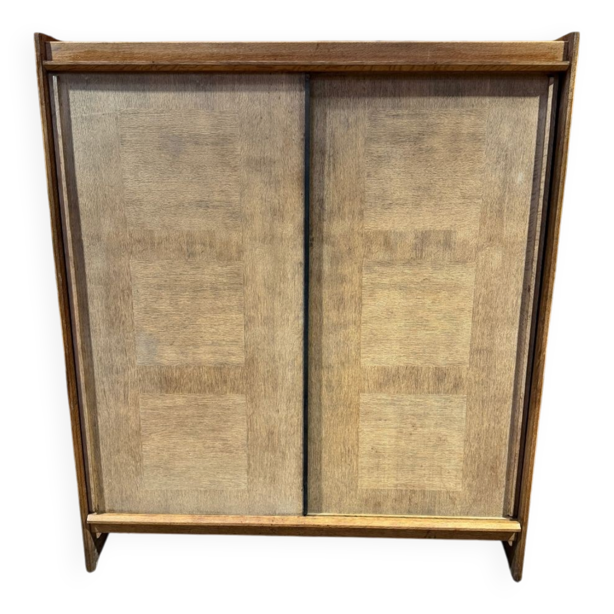 Sliding door wardrobe - Guillerme & Chambron