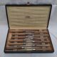 Lot de 12 couteaux manche en corne