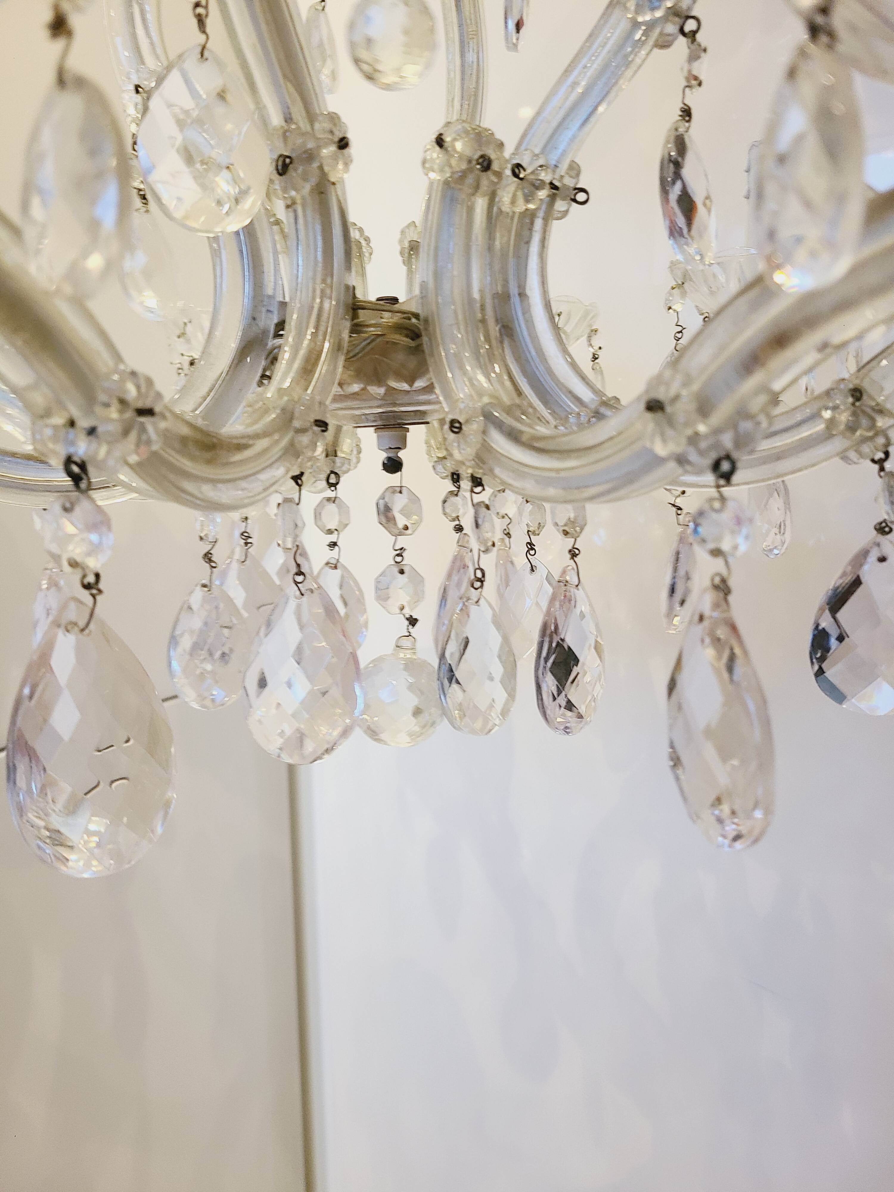 Antique crystal chandelier with 8 lights, 68 x 56 cm