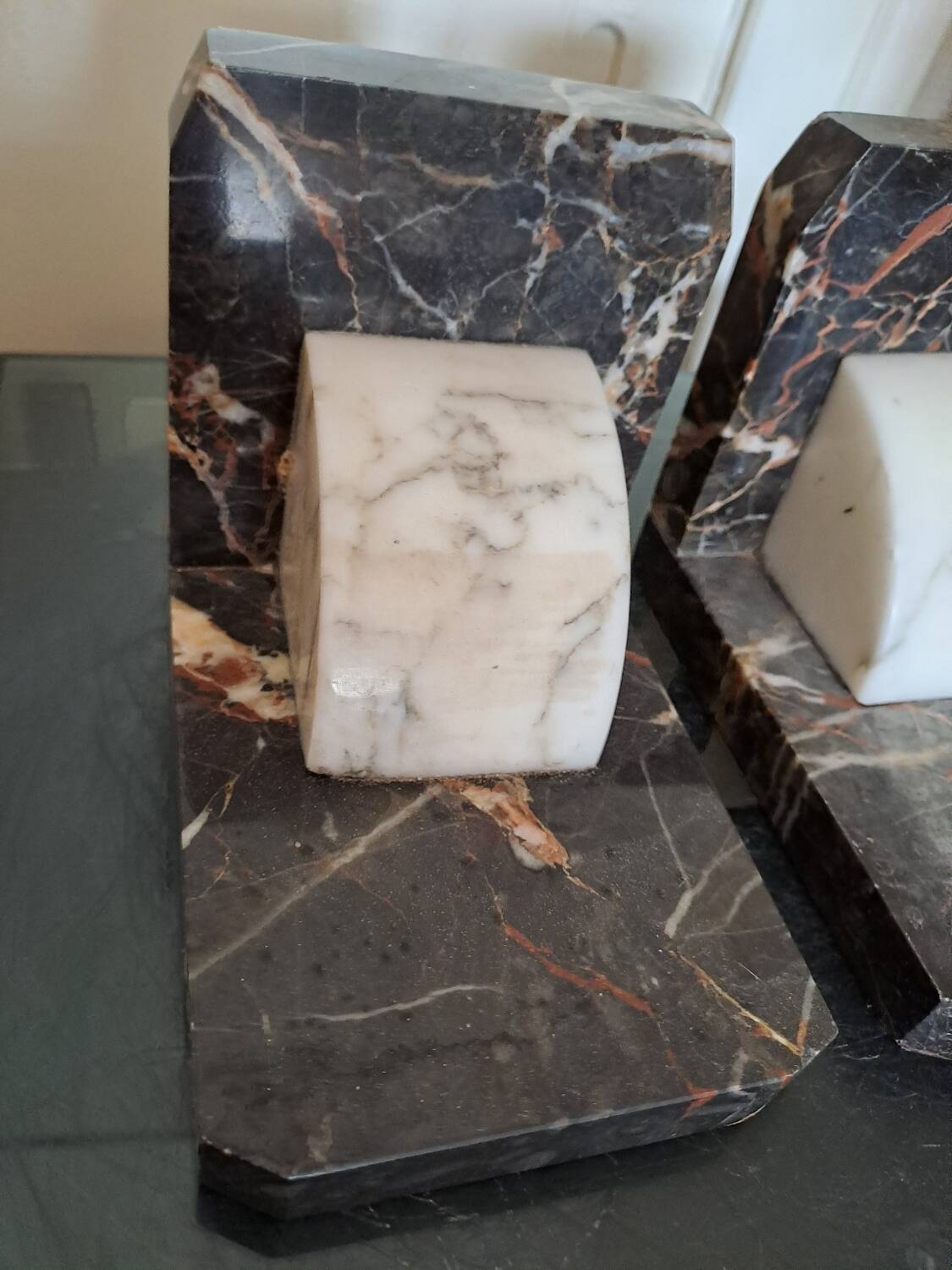Pair of bookends. Made of marble. Art Deco.