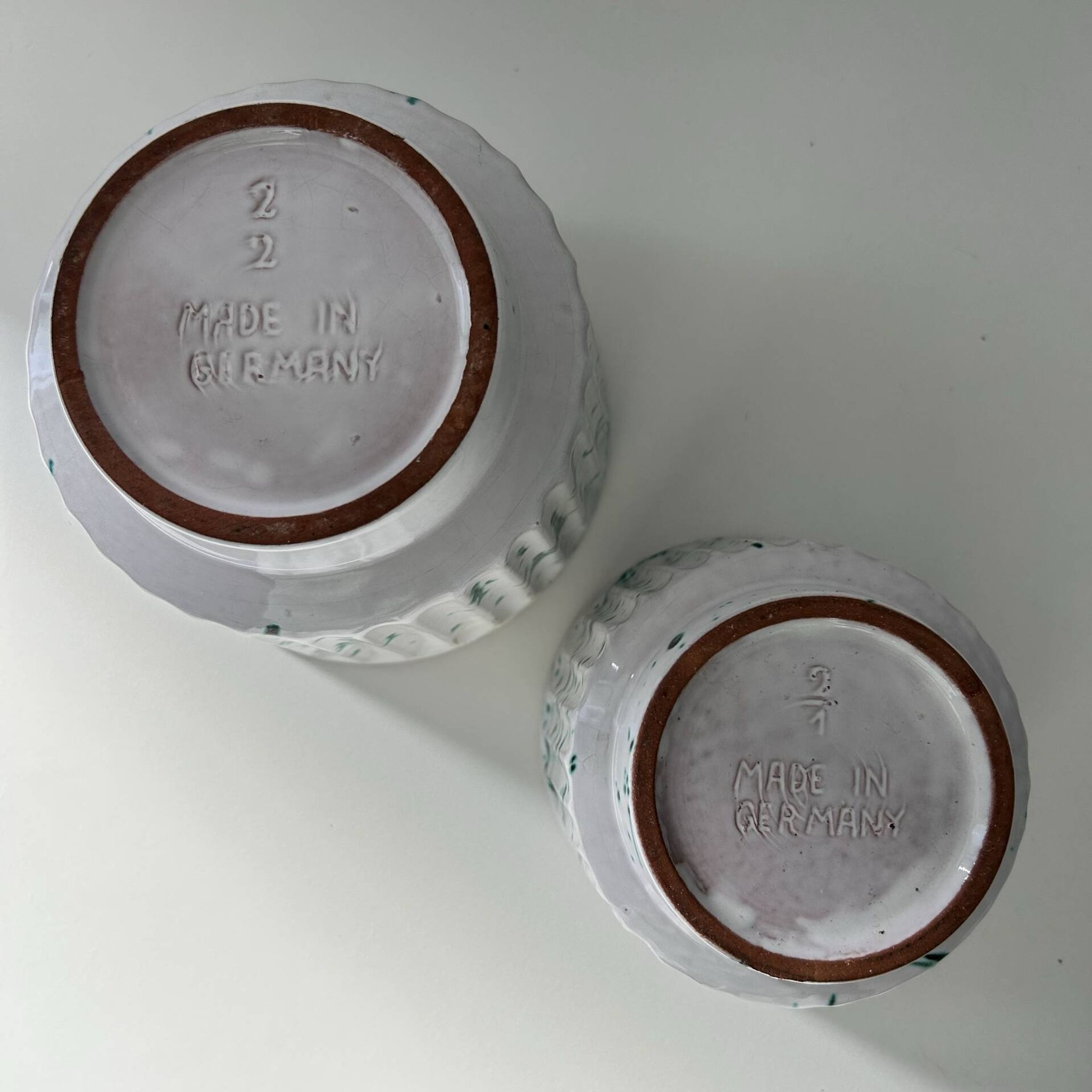 Set of 2 Pollock decorative plant pots