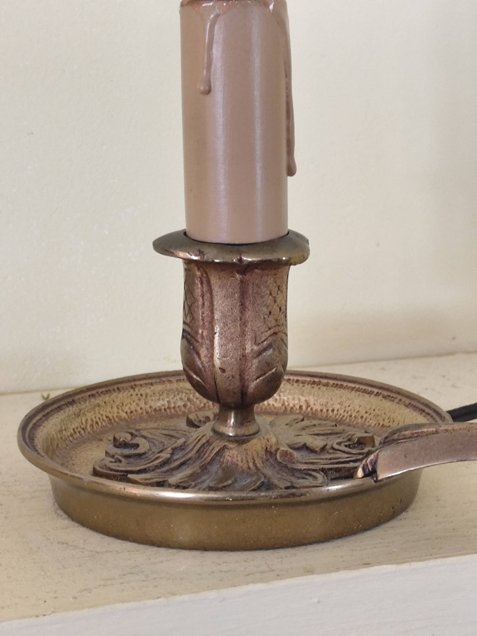 Lampe de chevet  en bronze - bougeoir  à main