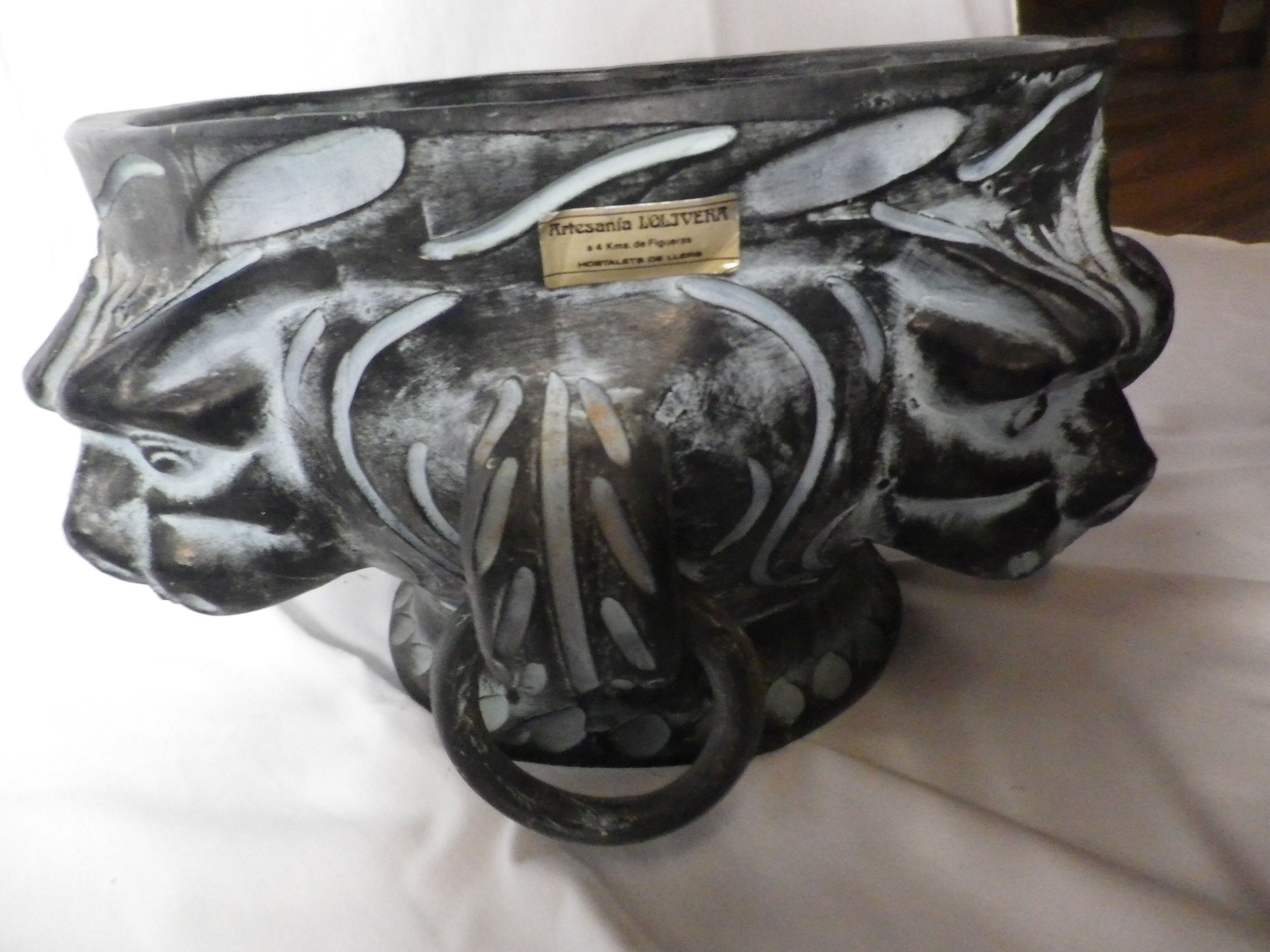 Iberia ceramic pot cover