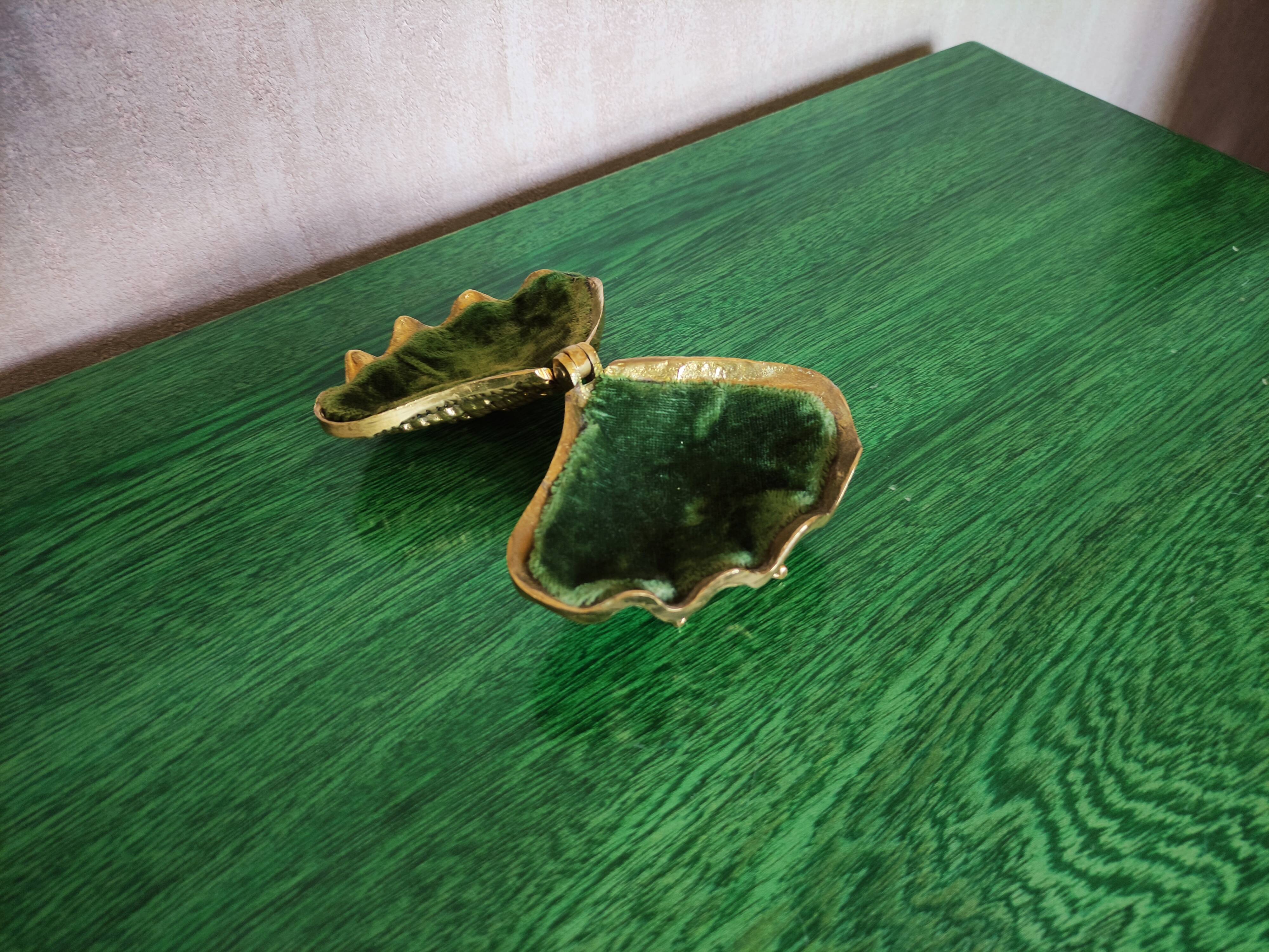 Art deco gilded bronze jewelry, biblical shell