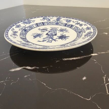 Assiette plate en céramique Société Céramique Maastricht modèle Potiche - Années 1920
