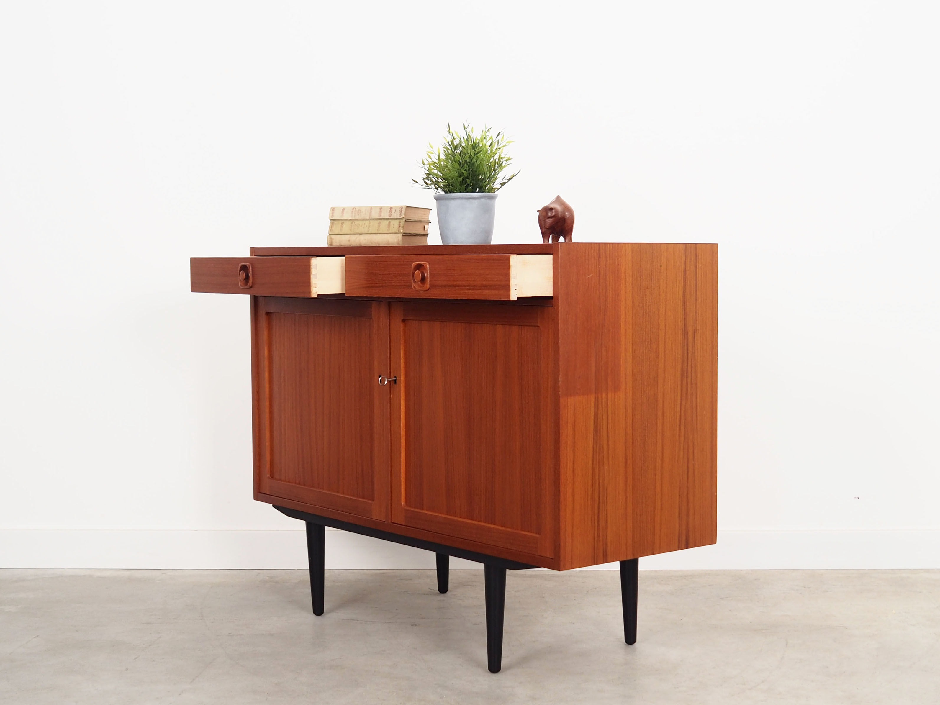 Teak dresser, Danish design, 1970s, production: Denmark
