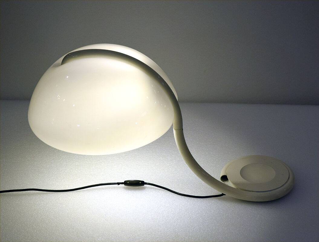 o Martinelli Serpente table lamp from the 1960s