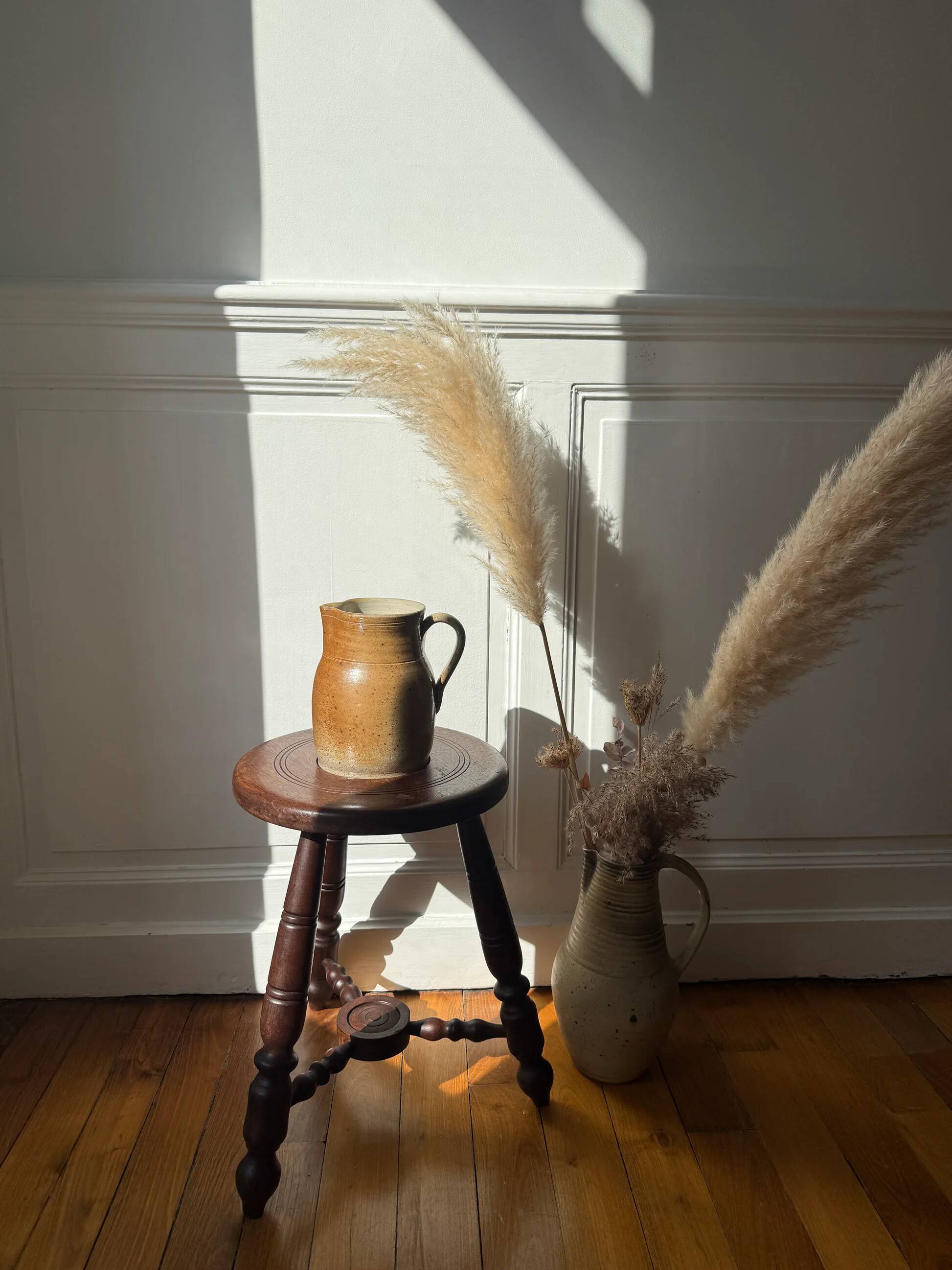 Tabouret en bois rustique