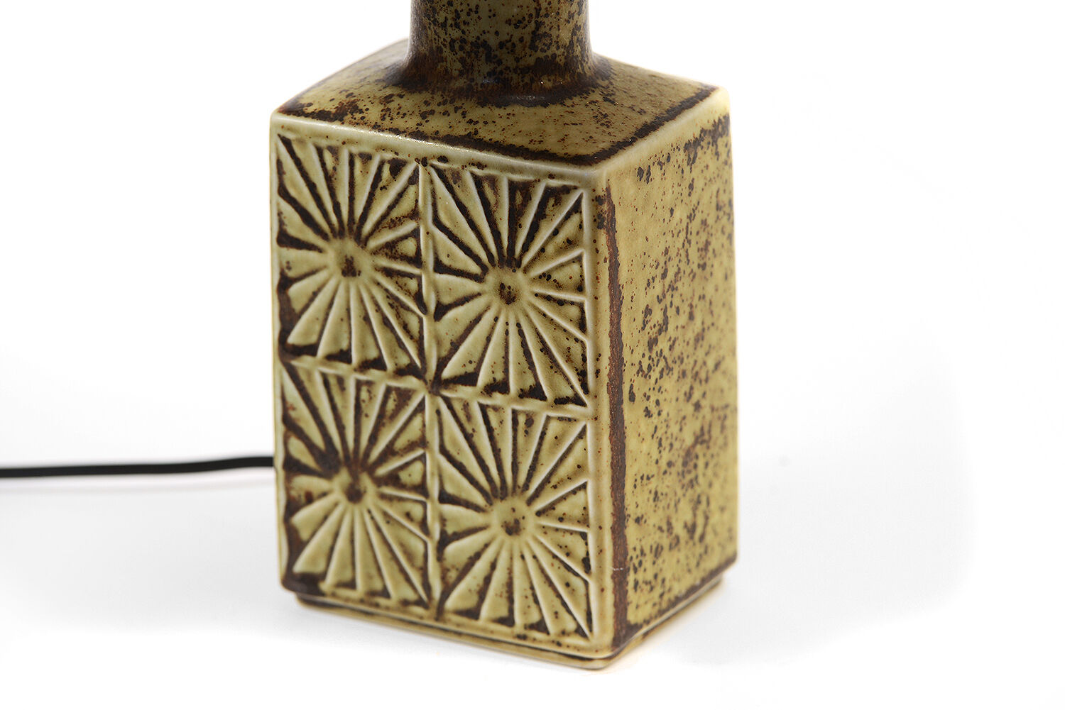 Desirée Stentøj stoneware table lamp