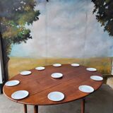 Étonnante table ovale en chêne XIX ème