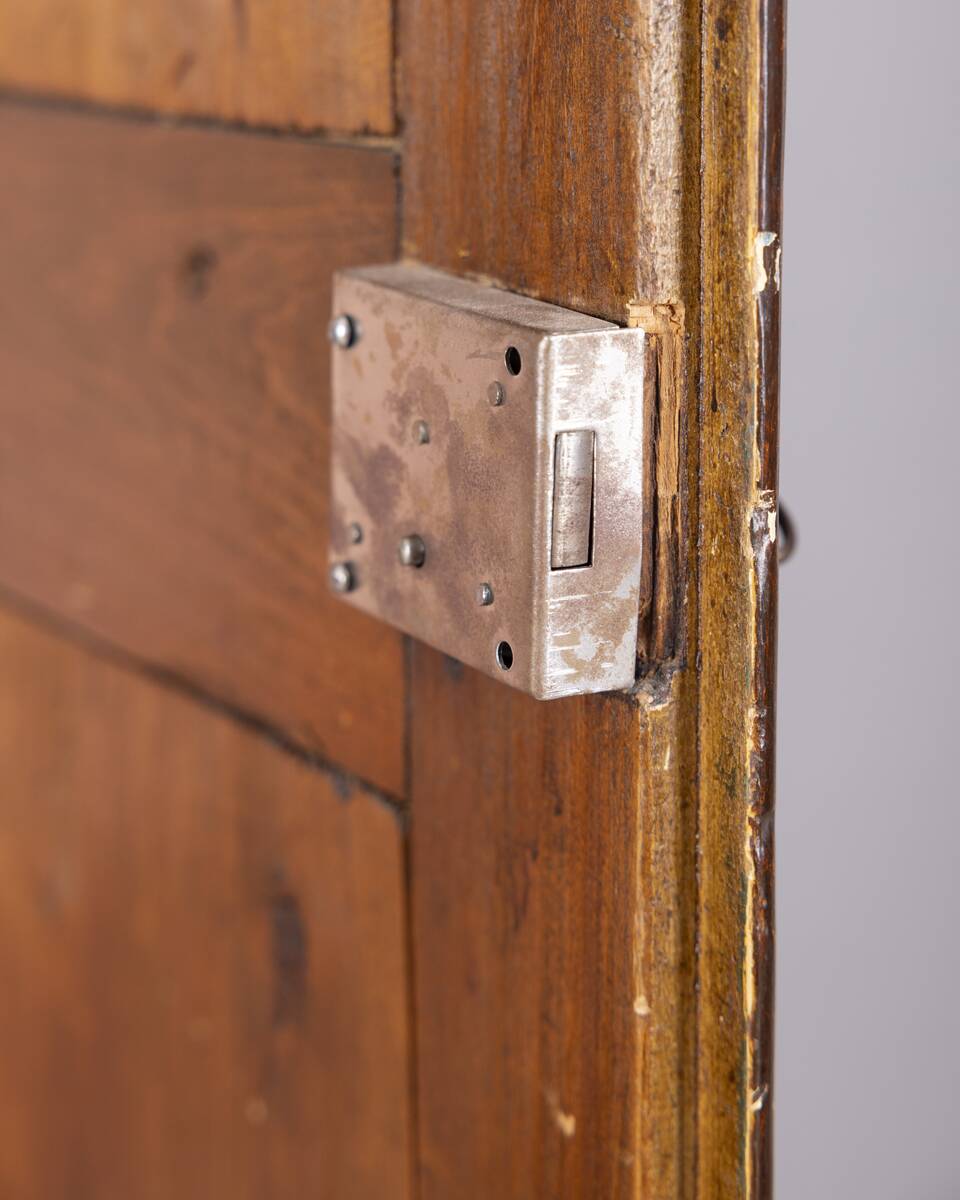 Classic Piedmontese walnut wardrobe from the early 18th century