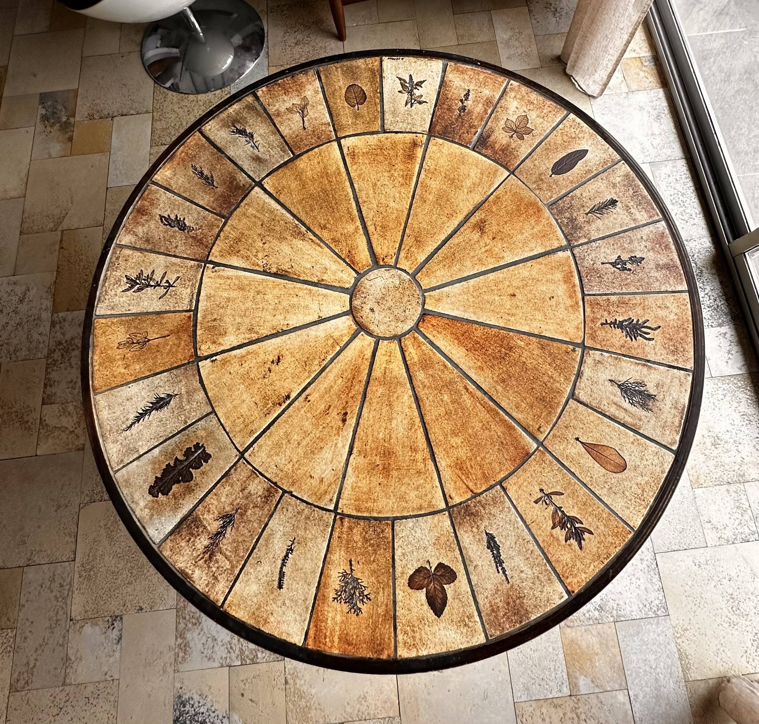 Roger Capron herbarium table