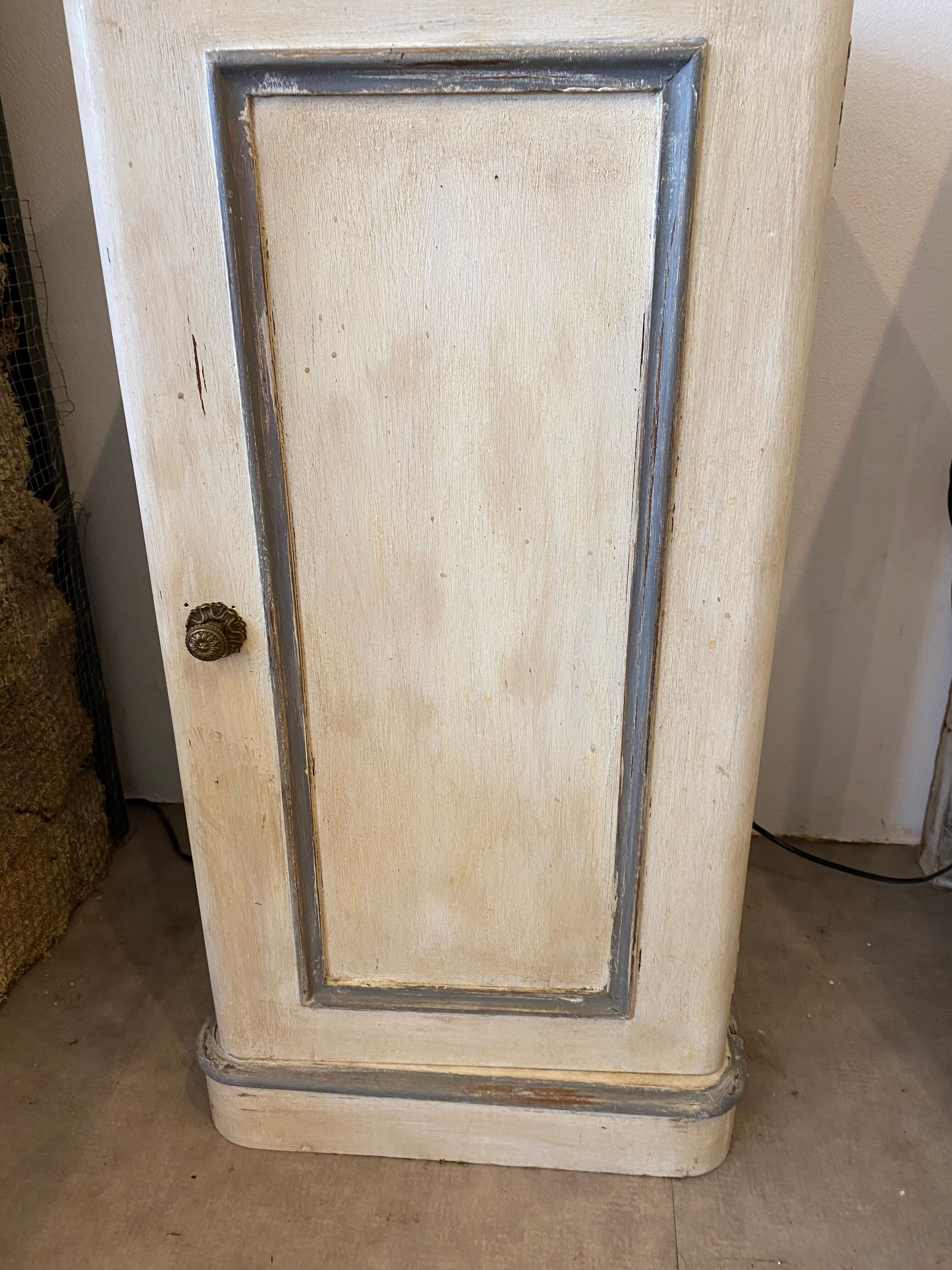 Small buffet early 20th century in beige and gray patinated wood with shelf