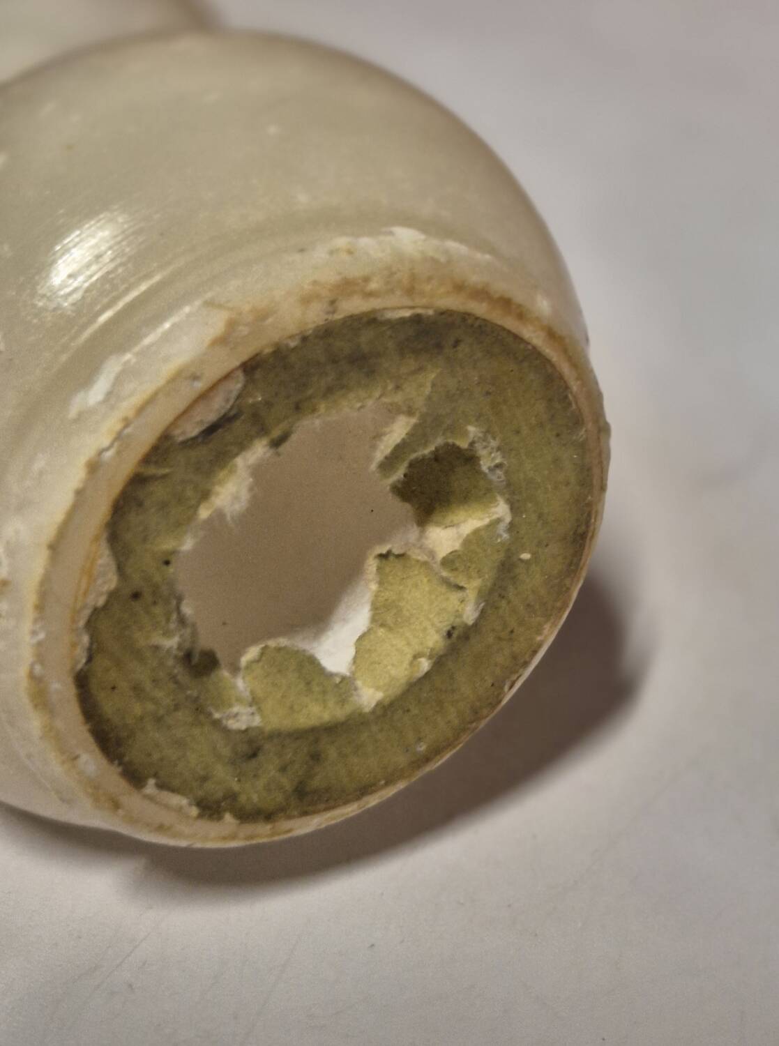 Vintage table lighter made of alabaster marble with a sculpted metal mechanism.
