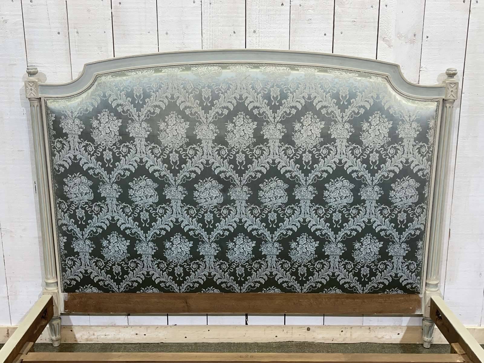 Louis XVI style bed in beech - 140x190 bedding