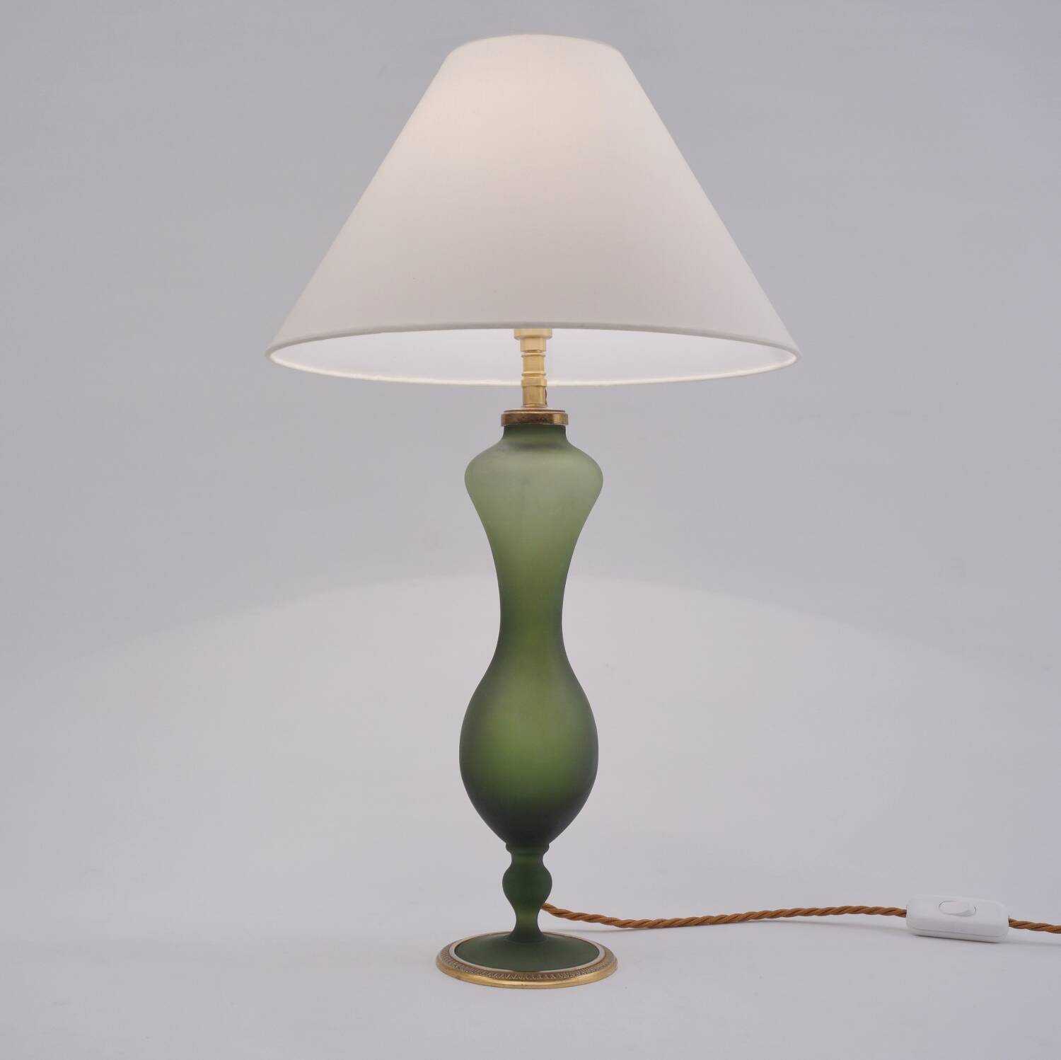 Antique table lamp in Art Nouveau glass by Baccarat and ormolu, 1890s, French.