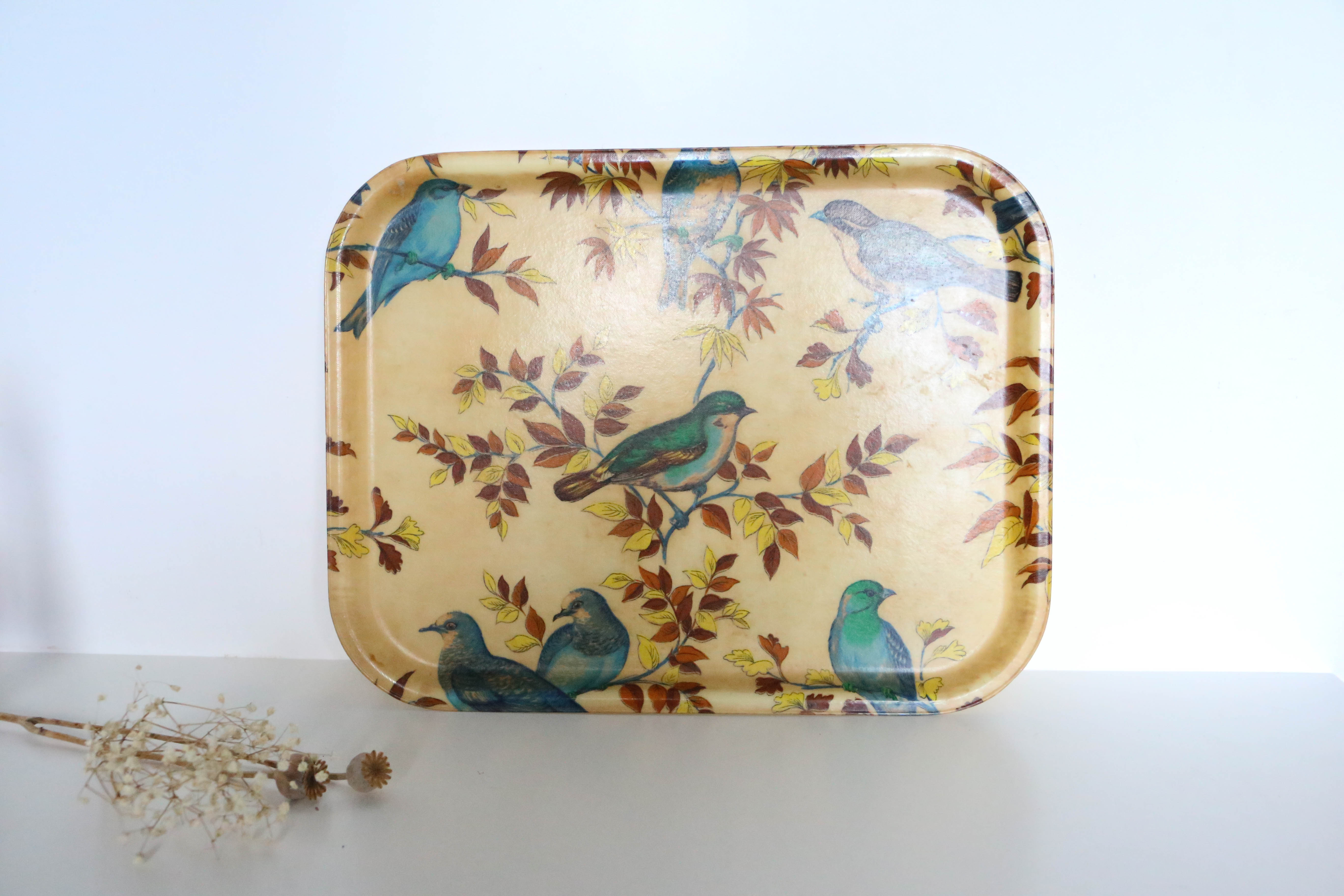 Fiber service tray, bird decorations, vintage
