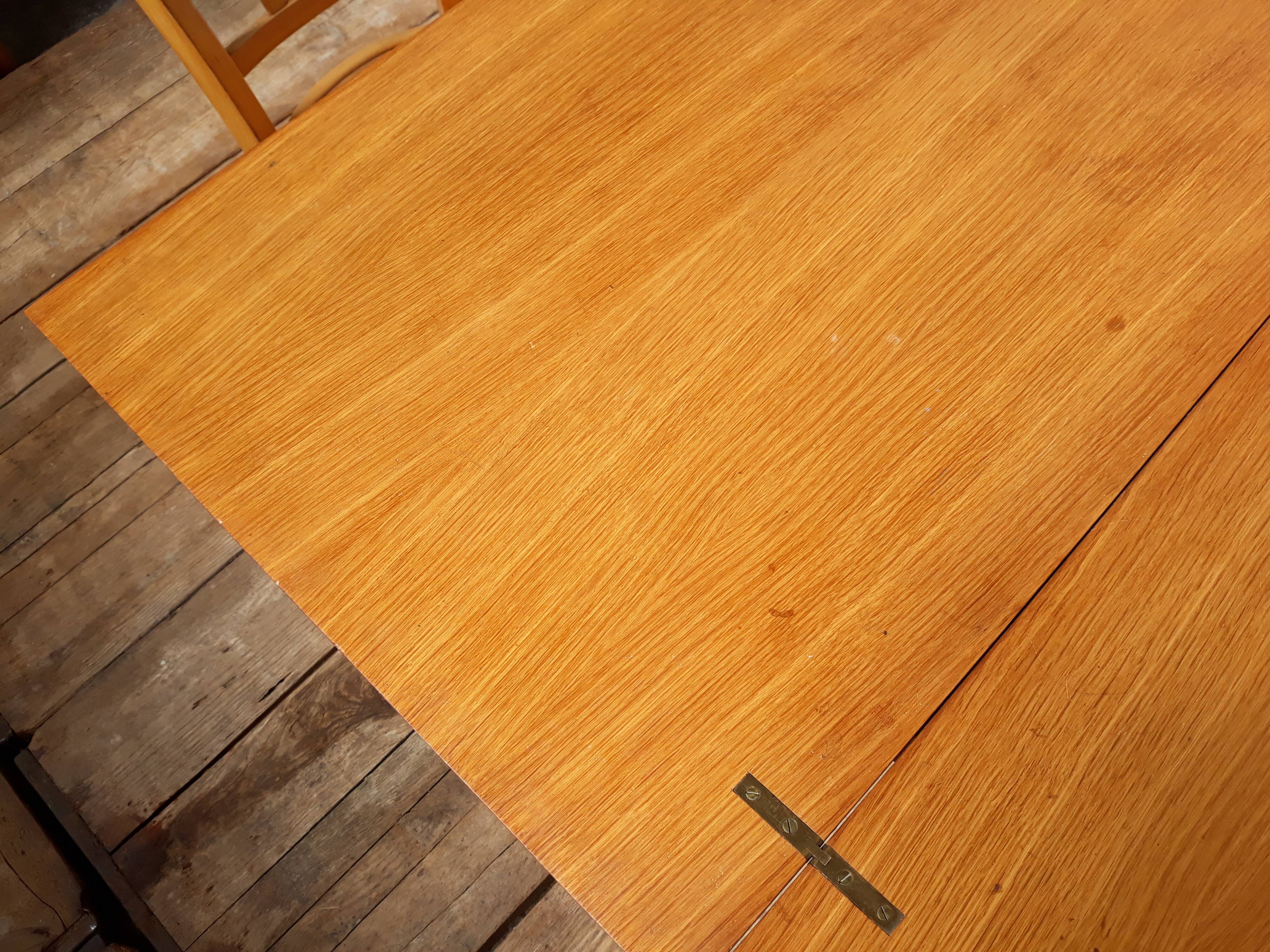 Table portefeuille vintage