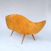 2 fauteuils œuf et canapé par Paged des années 50