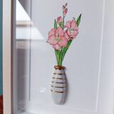 Glaïeuls - Composition d'un bouquet de glaïeuls en aquarelle dans un vase en arg