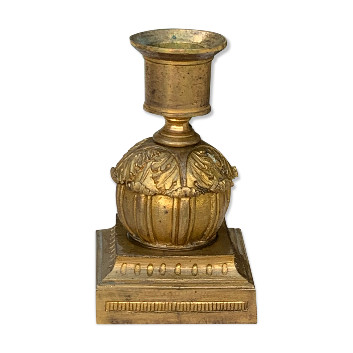 Very original old candlestick, chiseled with its gold patinated foliage