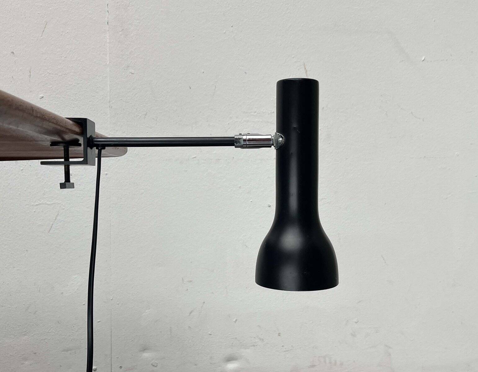 Mid-century minimalist Swiss clamp table lamp by the SLZ team for Swisslamps International, 1960s.