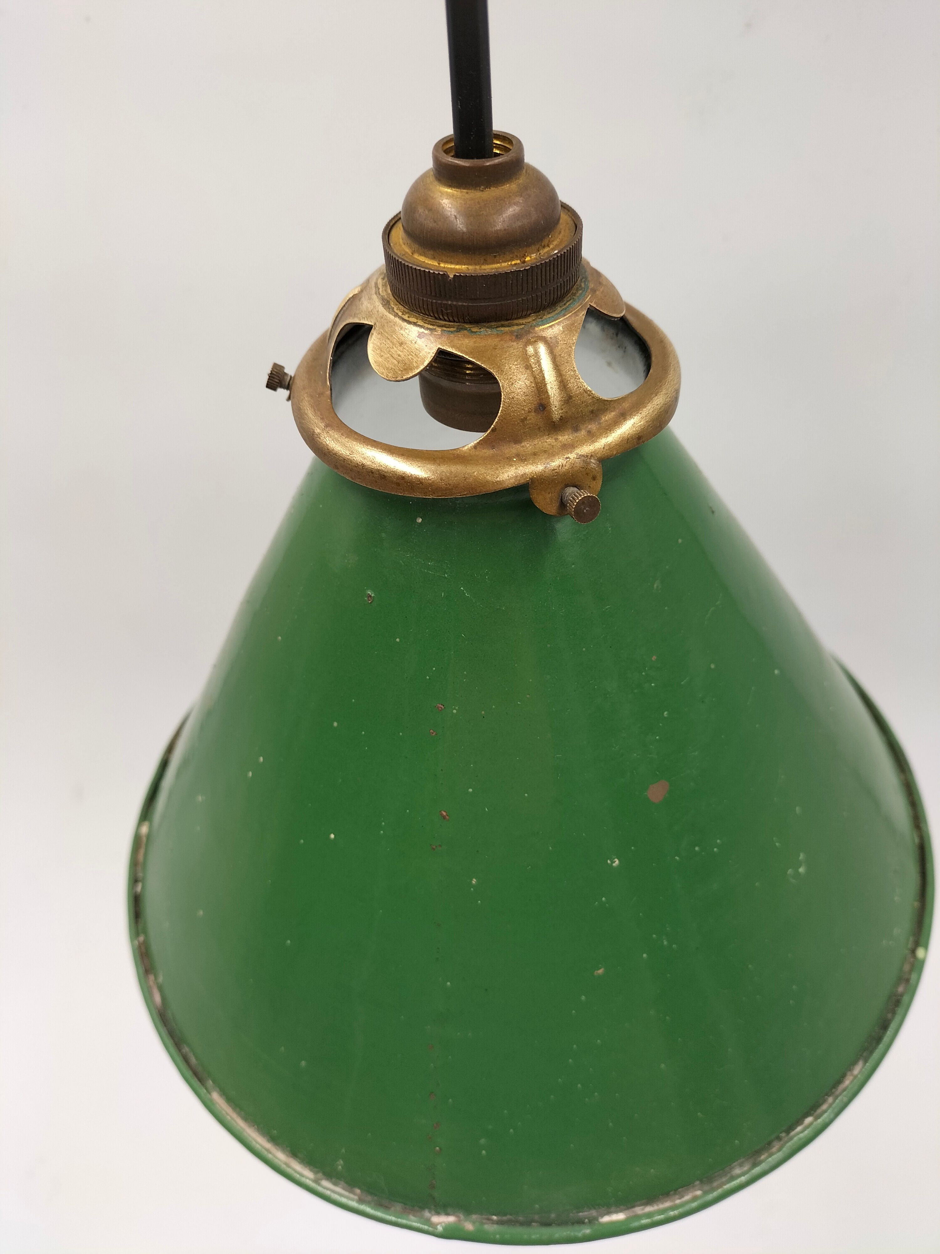 Old enamelled sheet metal lamp