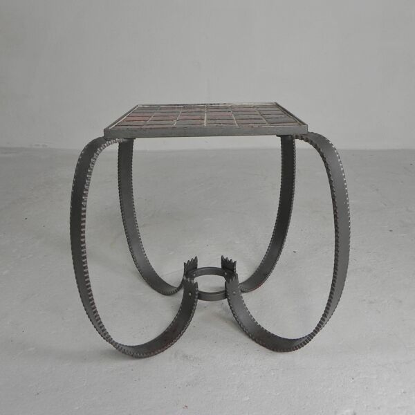 Table basse brutaliste, table carrelée avec 36 carreaux, années 1950