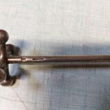 17 Christofle silver-plated knife rests in the Atonium model.