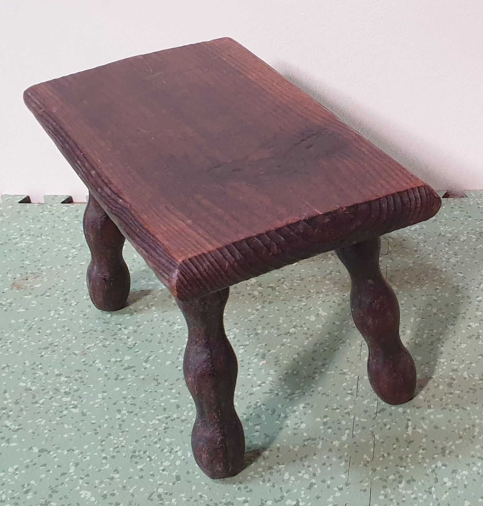 Lot de 2 repose-pieds petits bancs en bois