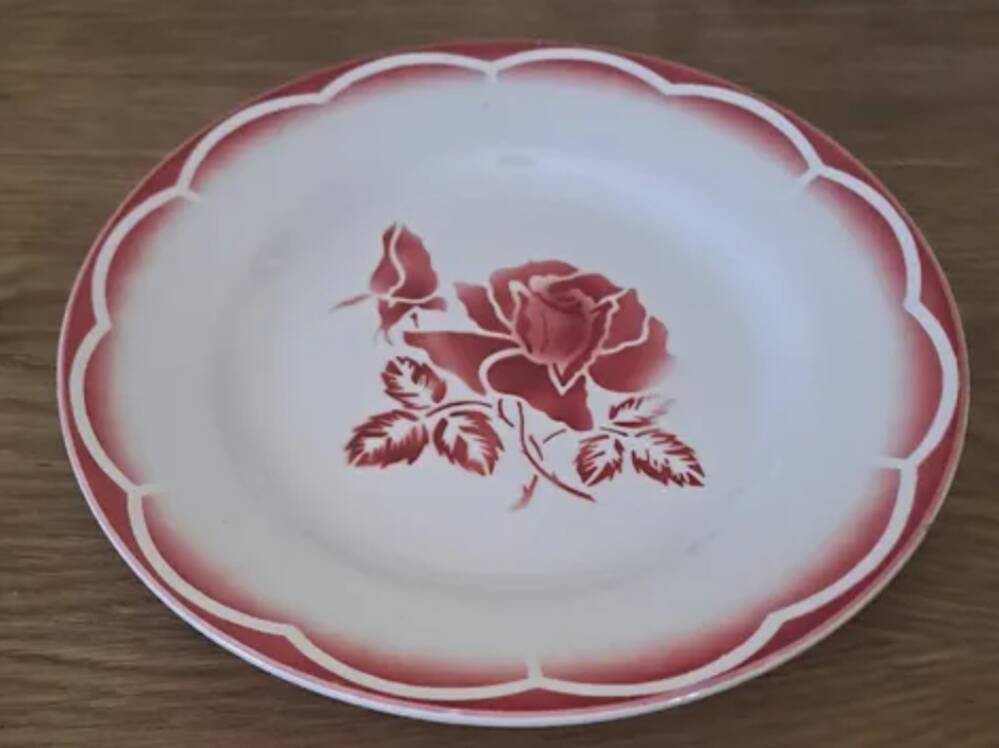 7 assiettes plates Digoin Sarreguemines modèle Orly