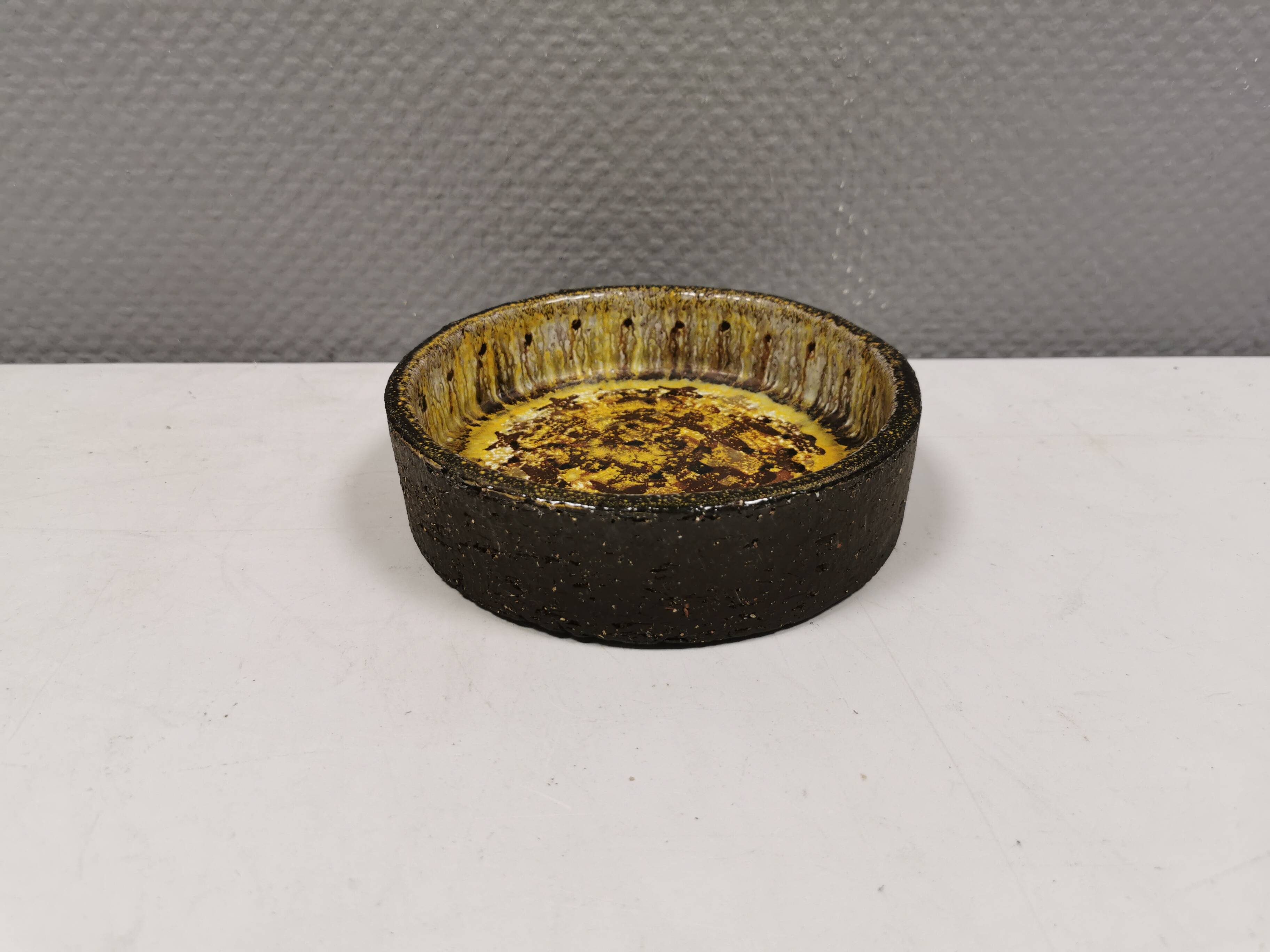 Ceramic ashtray/bowl, 1970-80s Denmark.