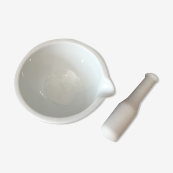 Porcelain mortar and pestle avignon france
