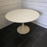 Tulip-shaped table from the 60s, Grosfillex
