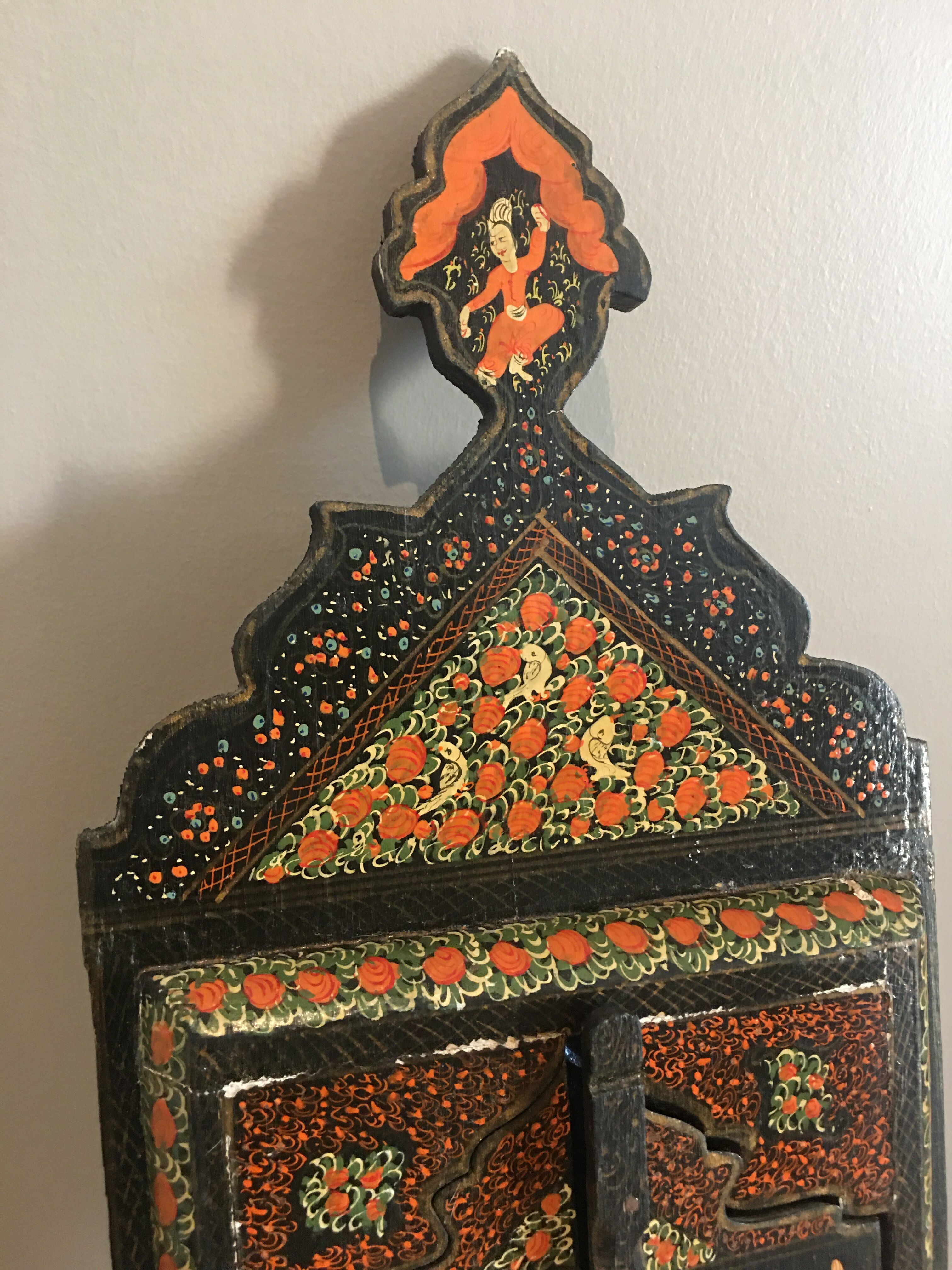 Wooden painted mirror