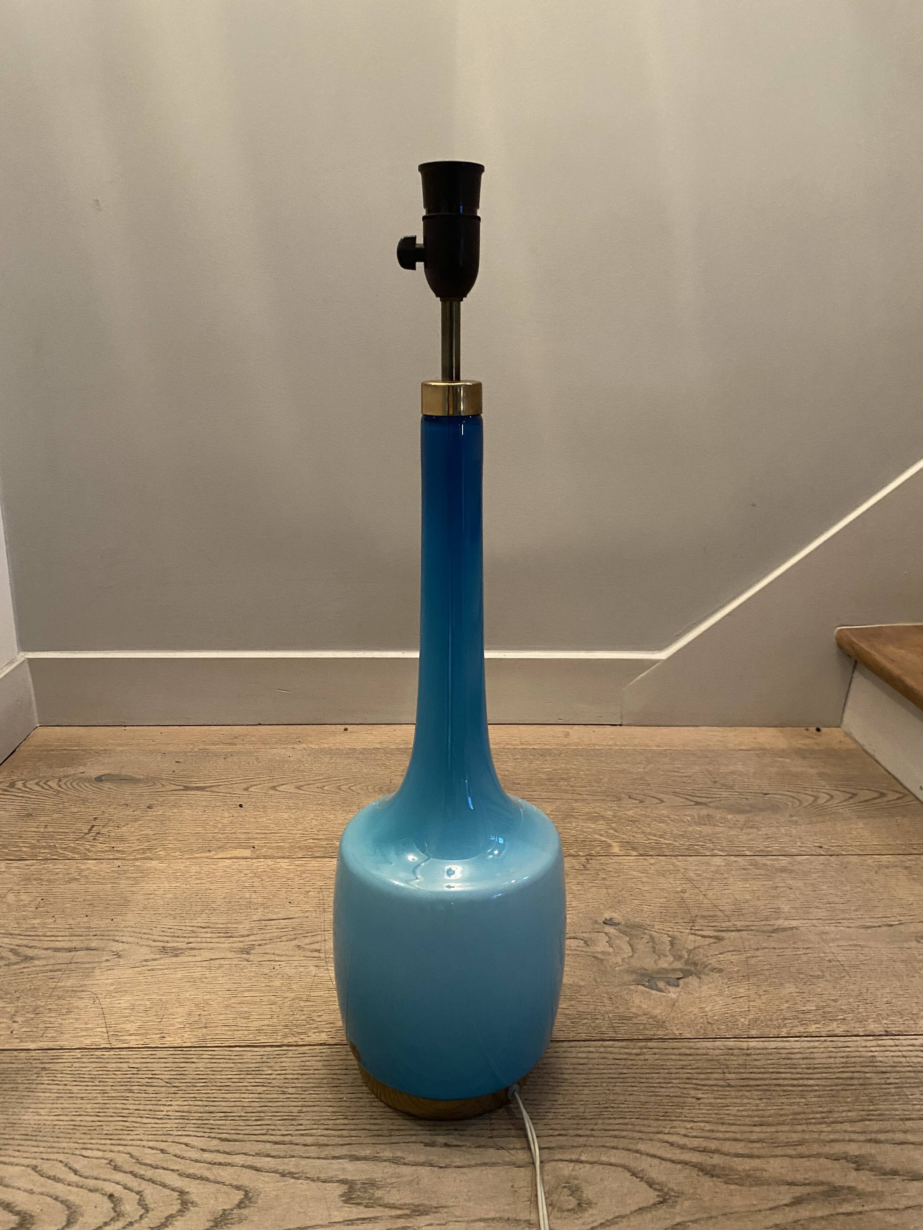 Lampe scandinave verre bleu et laiton (Holmegaard Danemark)