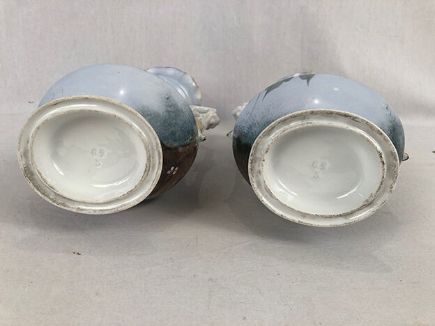 Pair of paris porcelain vases with bird decorations