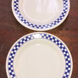 Paire d’assiettes à damiers