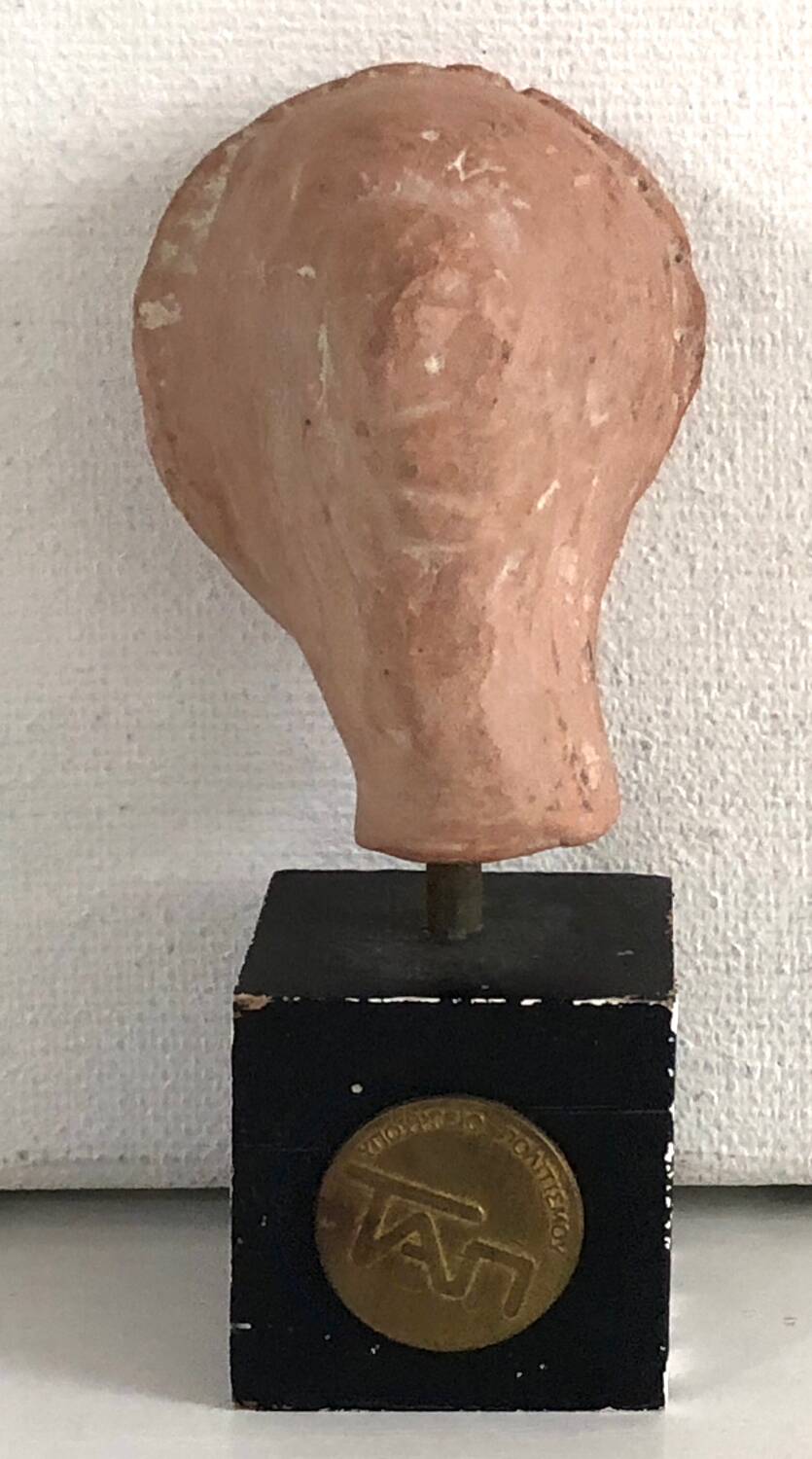 Woman's head in ceramic