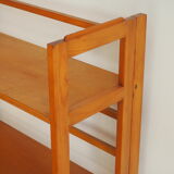 Folding shelf