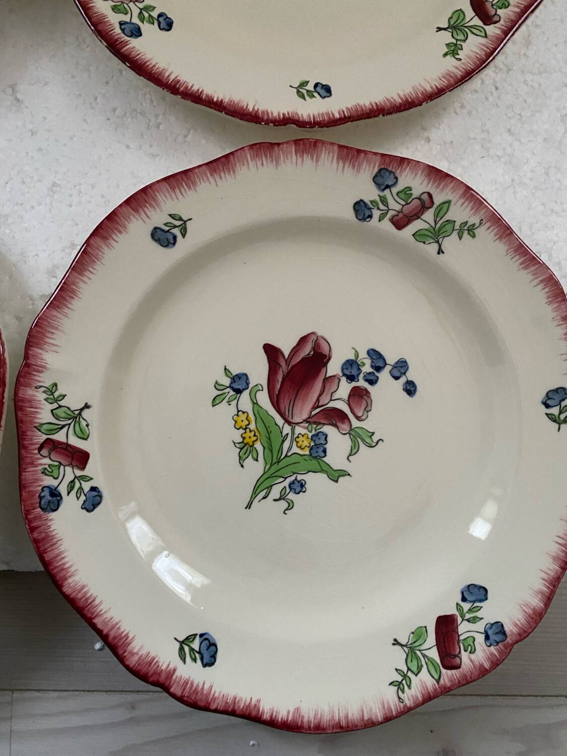 Service 6 assiettes plates gien lorraine fleurs peintes à la main