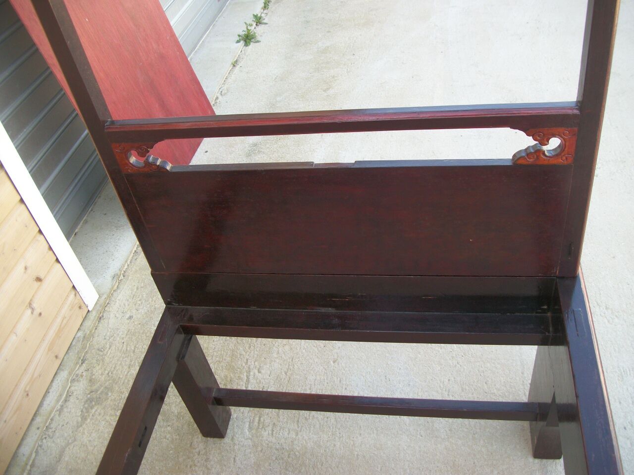 Opium lacquered canopy bed