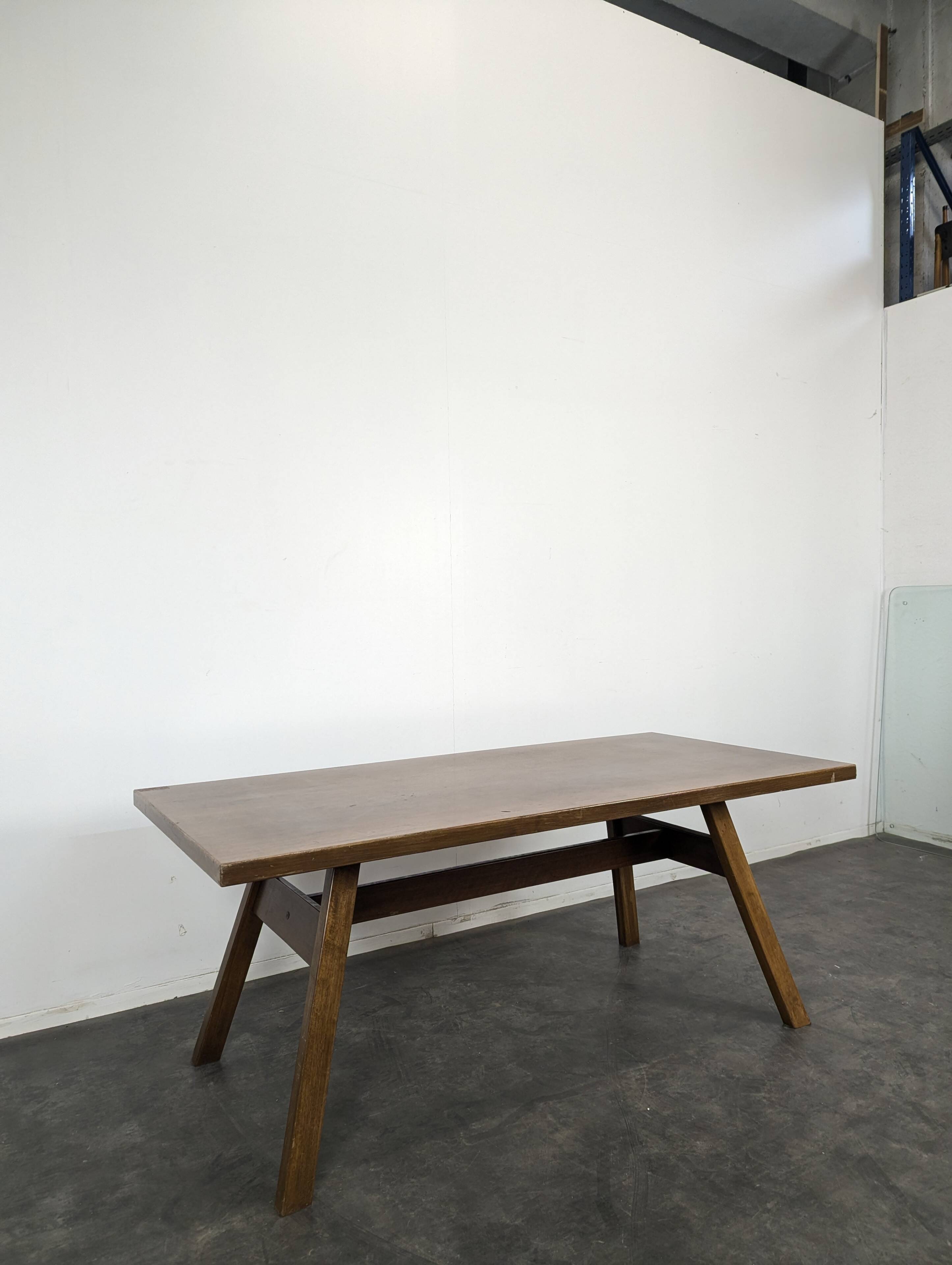 Table Torbecchia in Walnut by Giovanni Michelucci for Poltronova