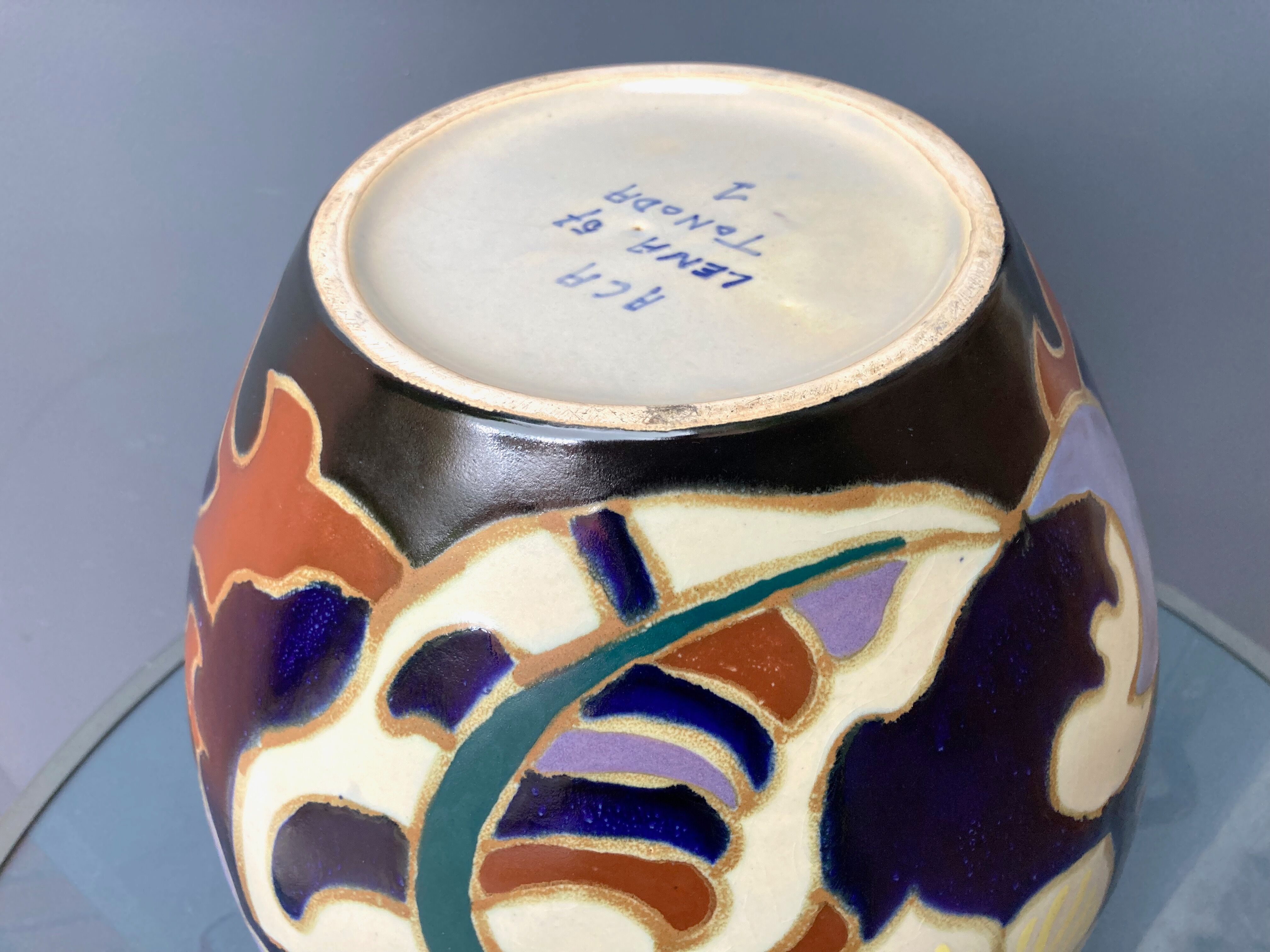 Aca vase by Lena Tonoda