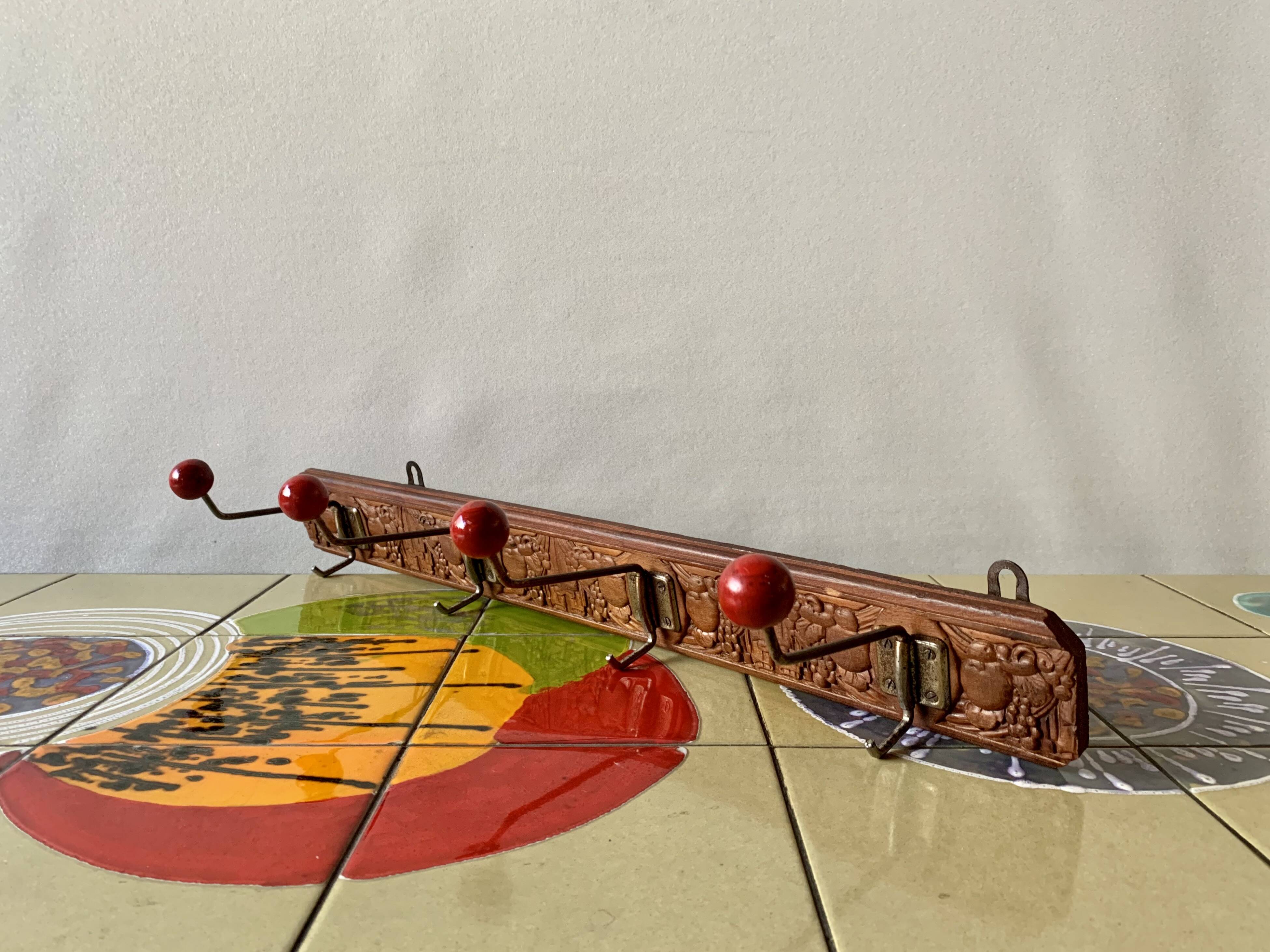 Vintage carved wooden wall coat rack - 4 red balls