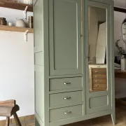 Armoire parisienne 